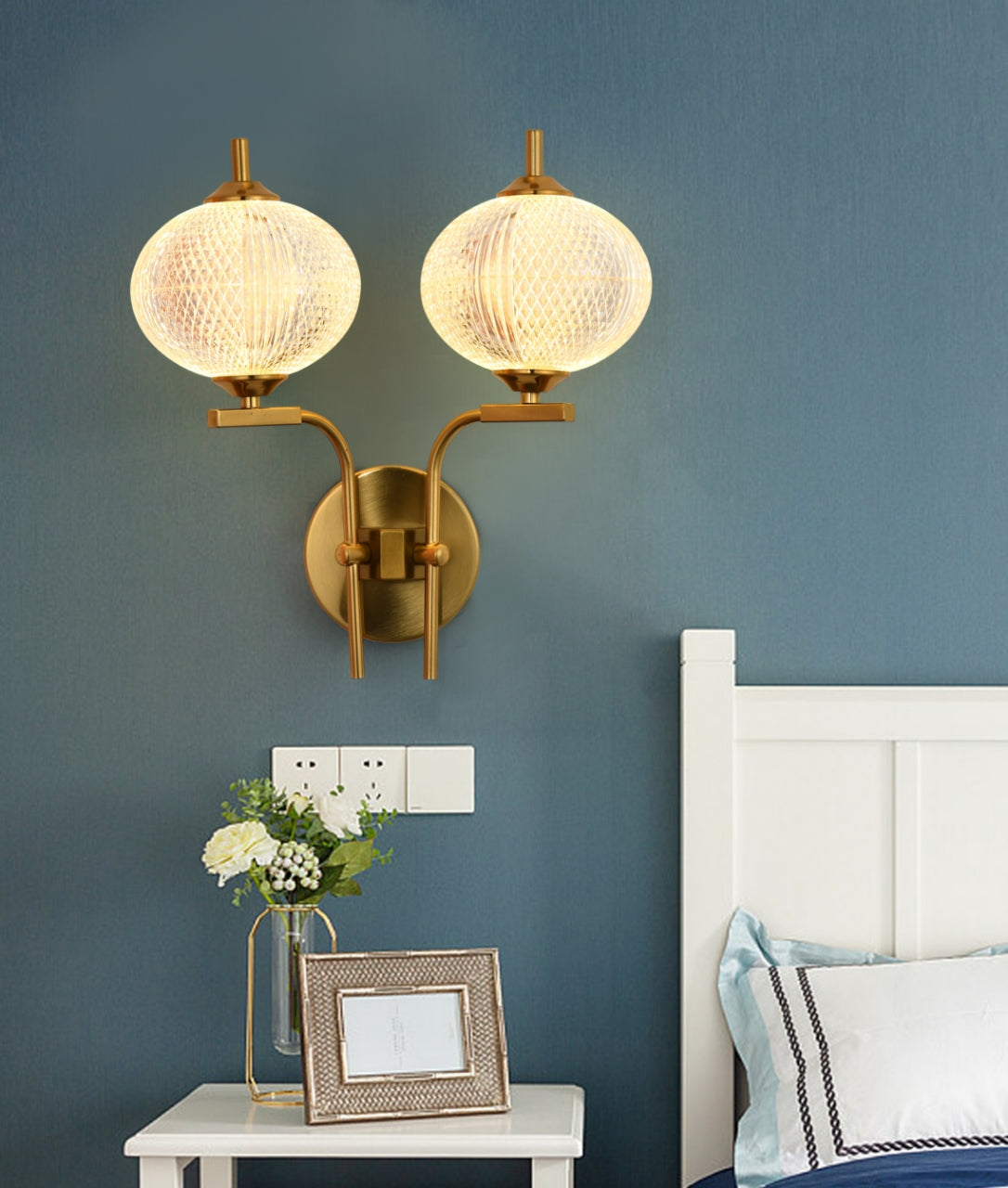 DualTone Glow – Vertical Acrylic Light