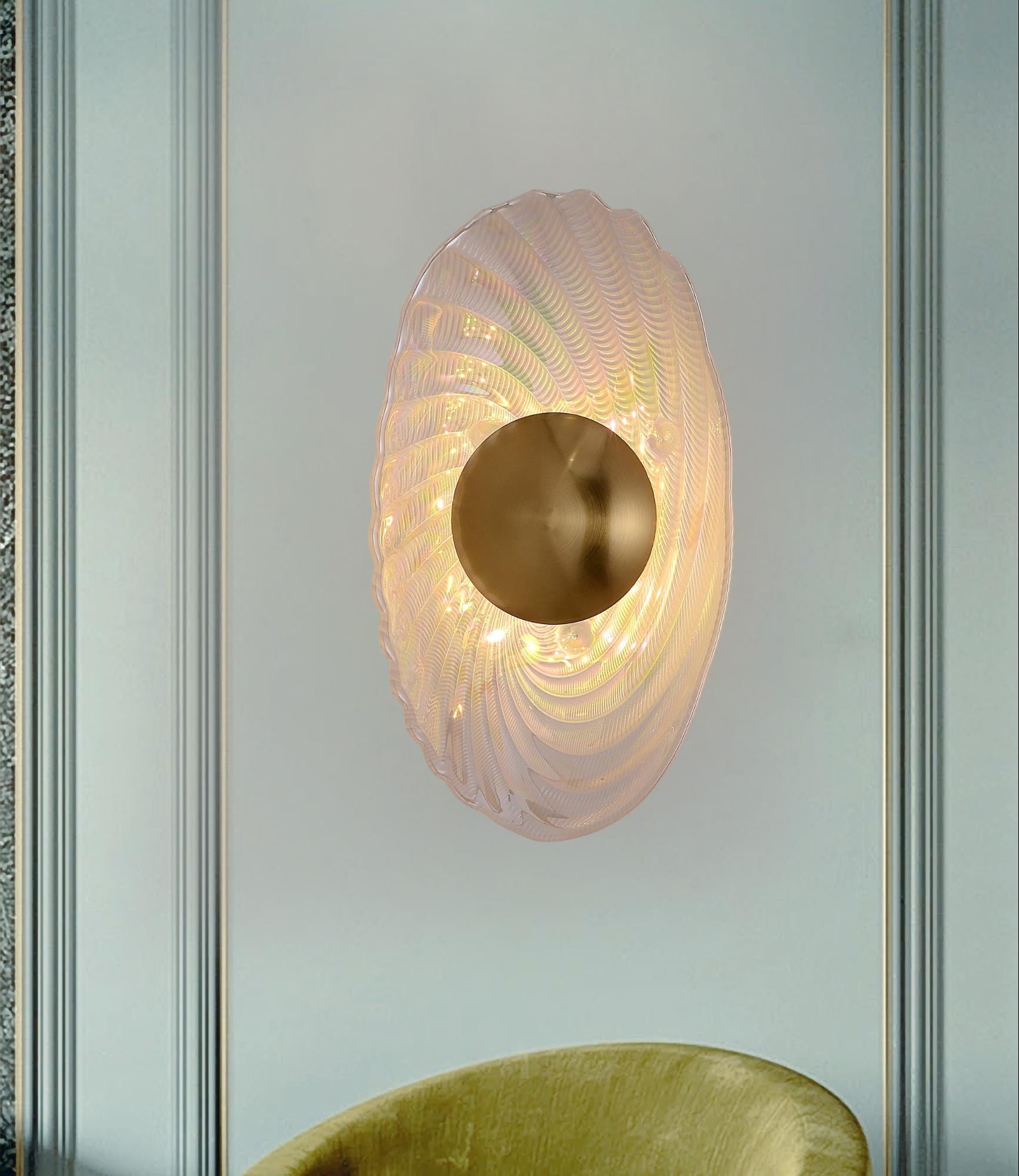 ClearLux – Transparent Glass Wall Lamp